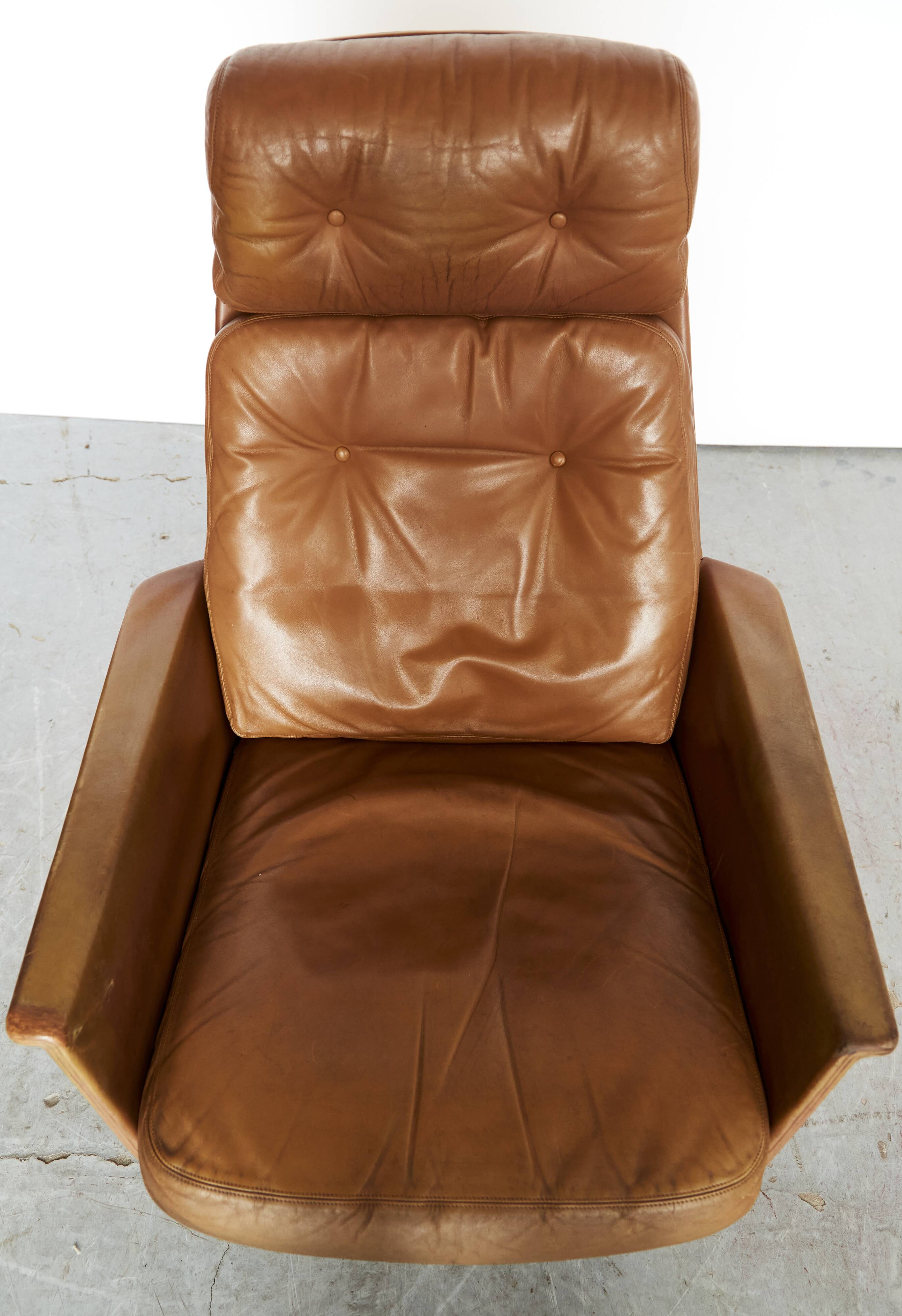 Club armchair Horst Brüning COR Chair for COR