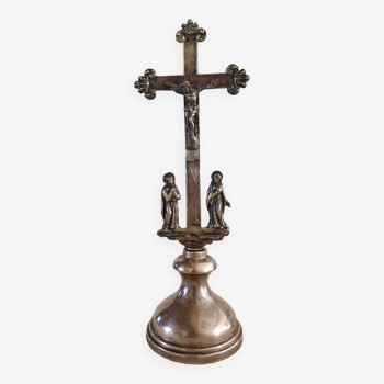 Altar cross