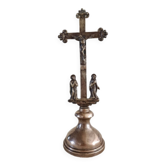 Altar cross