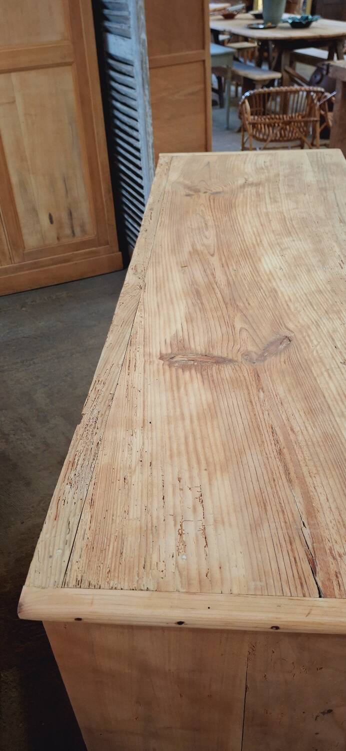 Trade furniture with drawers