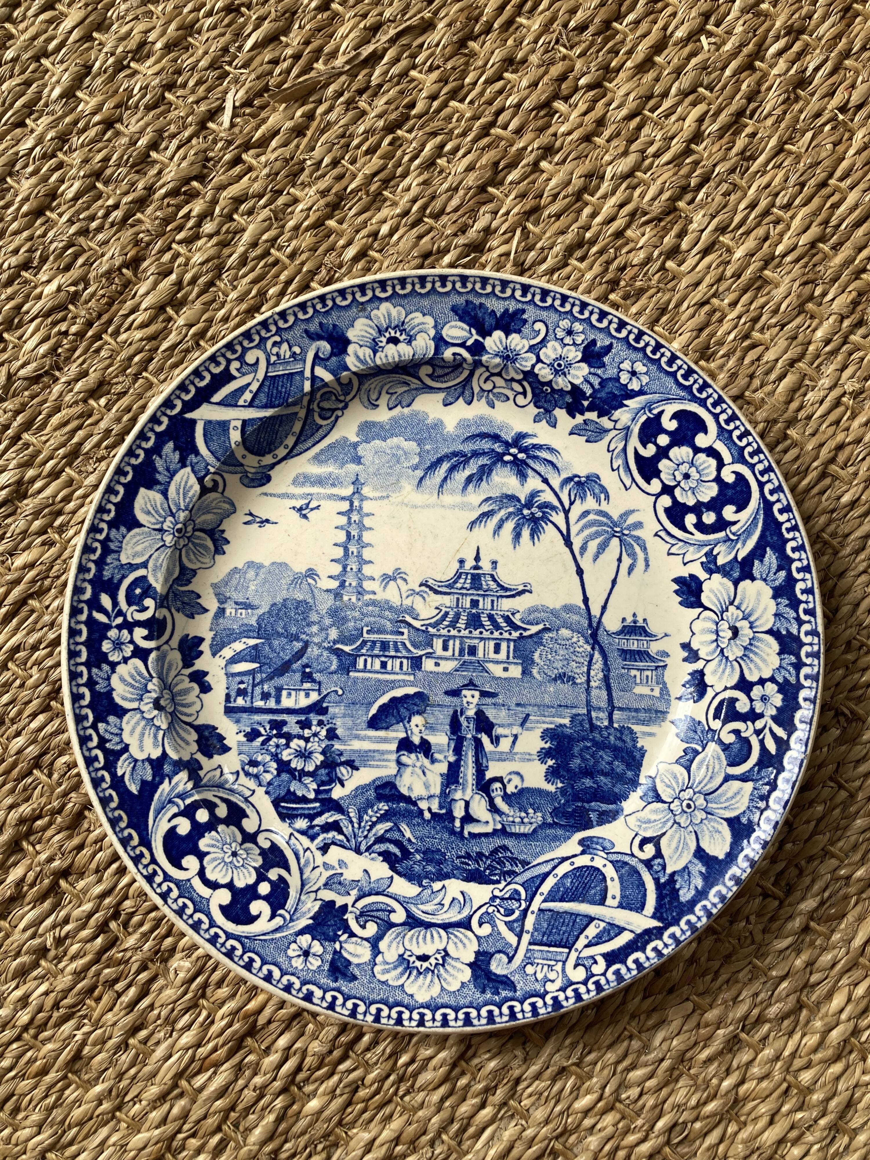 Old plate Yeddo Sarreguemines with Asian Japanese decoration 1900 old