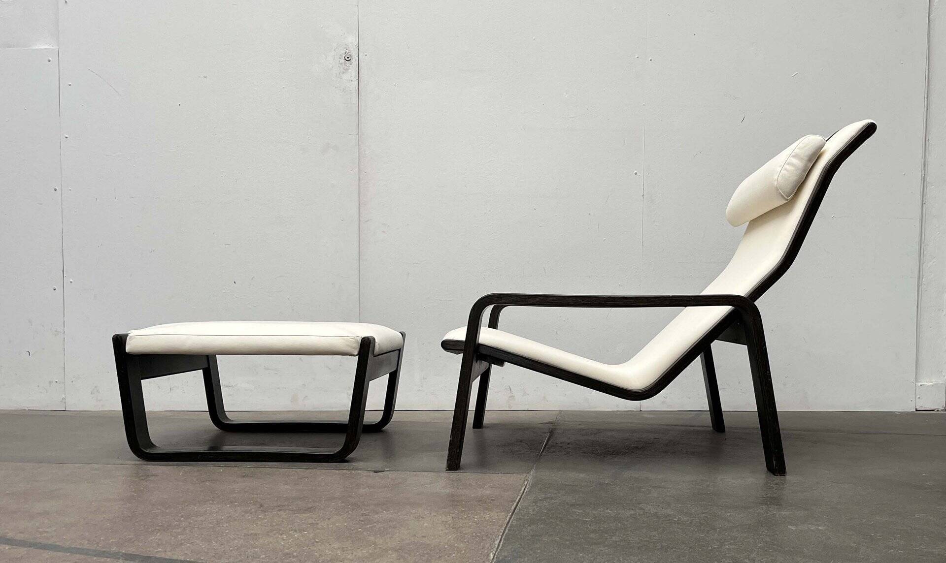 Modern mid-century Pulkka lounge chair set and footrest by Ilmari Lappalainen for Asko, Finland, 1960s.