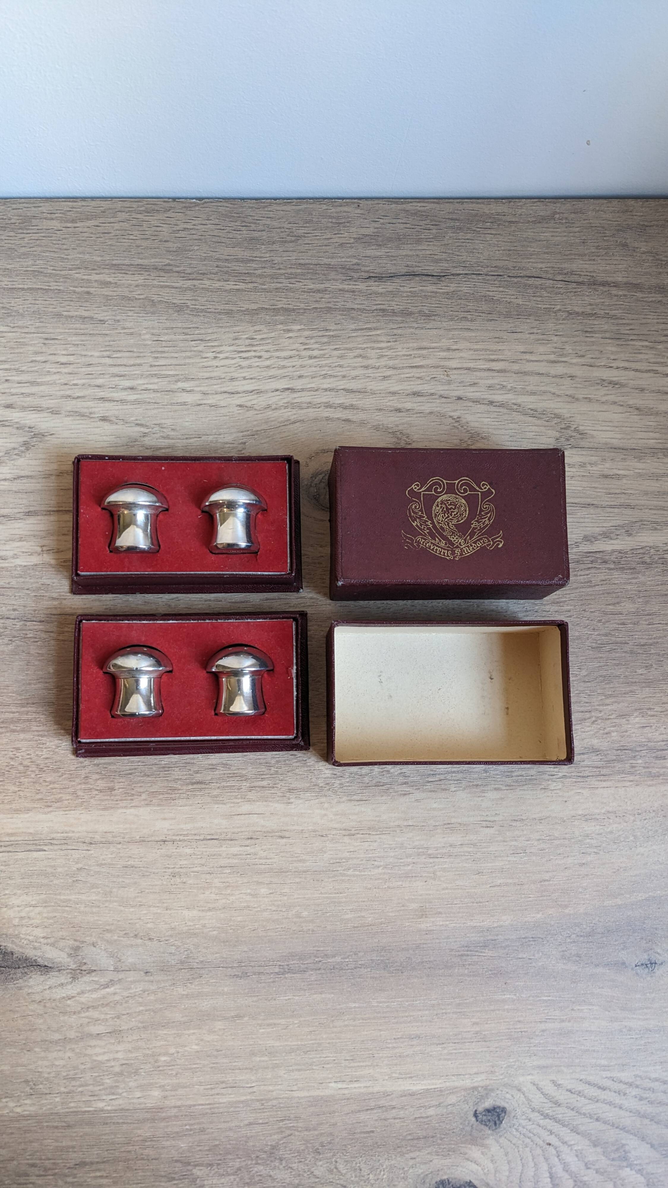 Silver salt and pepper shakers - Saint Médard
