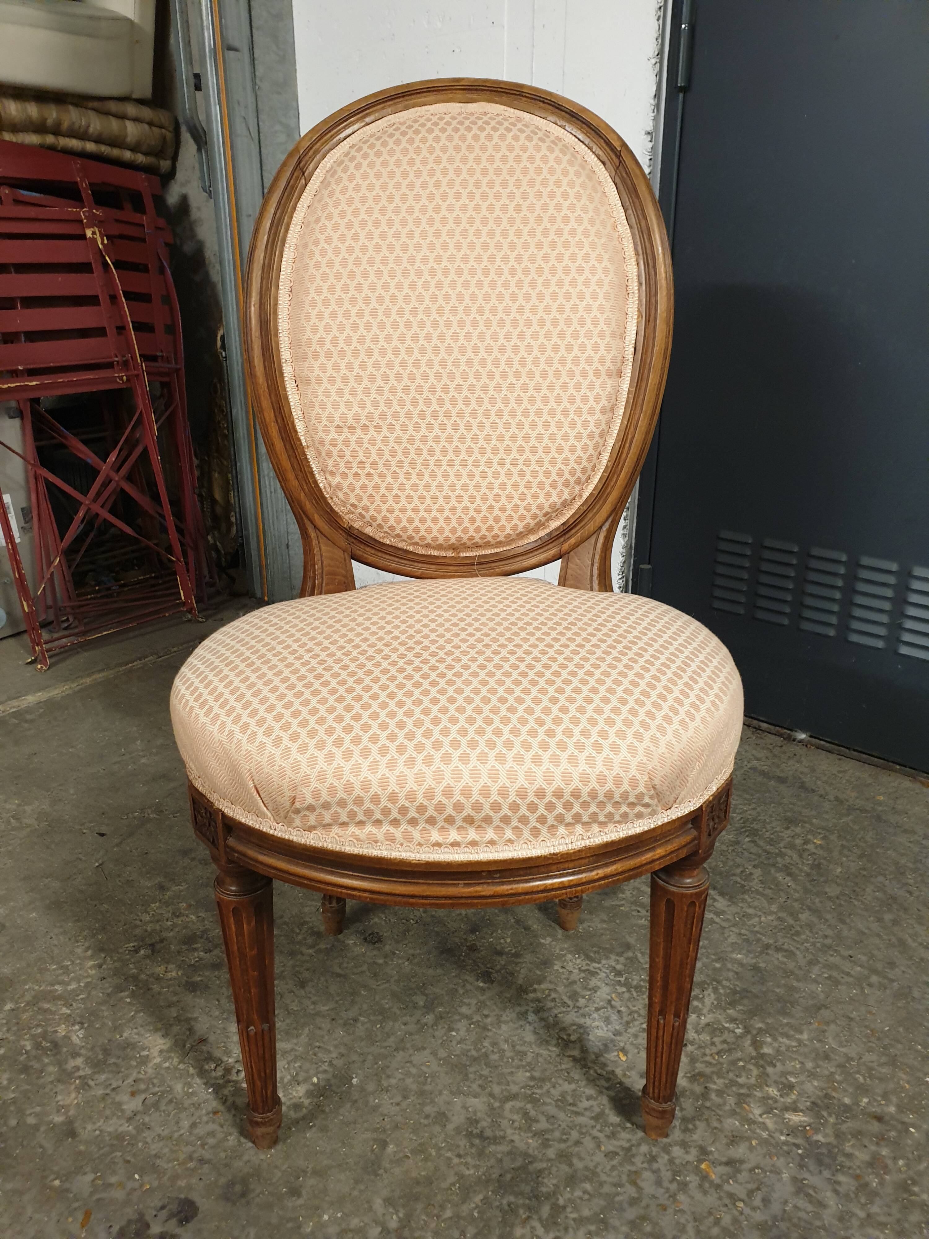 Medallion chair louis xvi