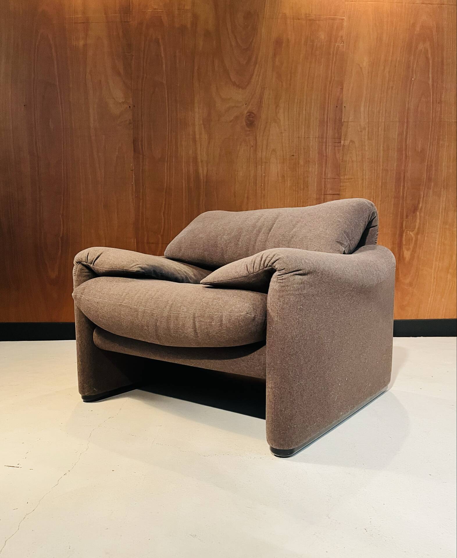 Fauteuil Maralunga , design Vico Magistretti