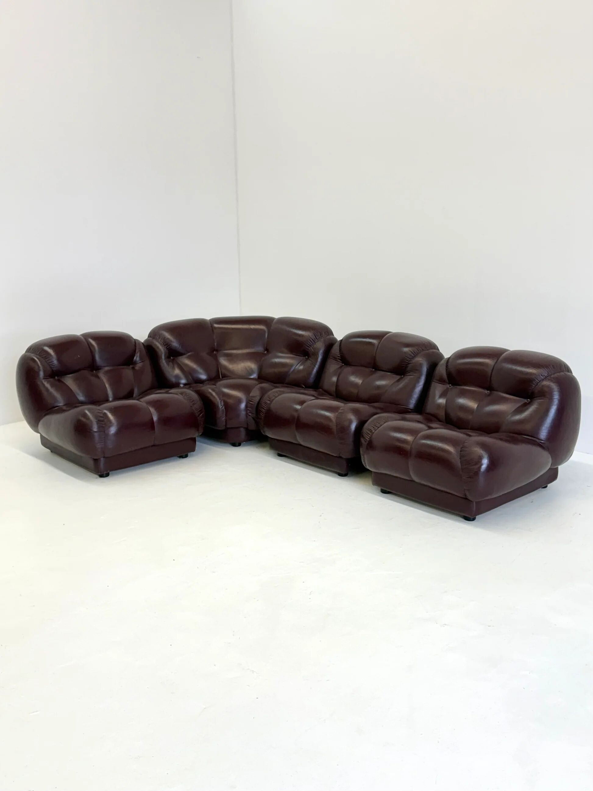 Dark brown Nuvolone modular lounge sofa by Rino Maturi for Mimo Padova