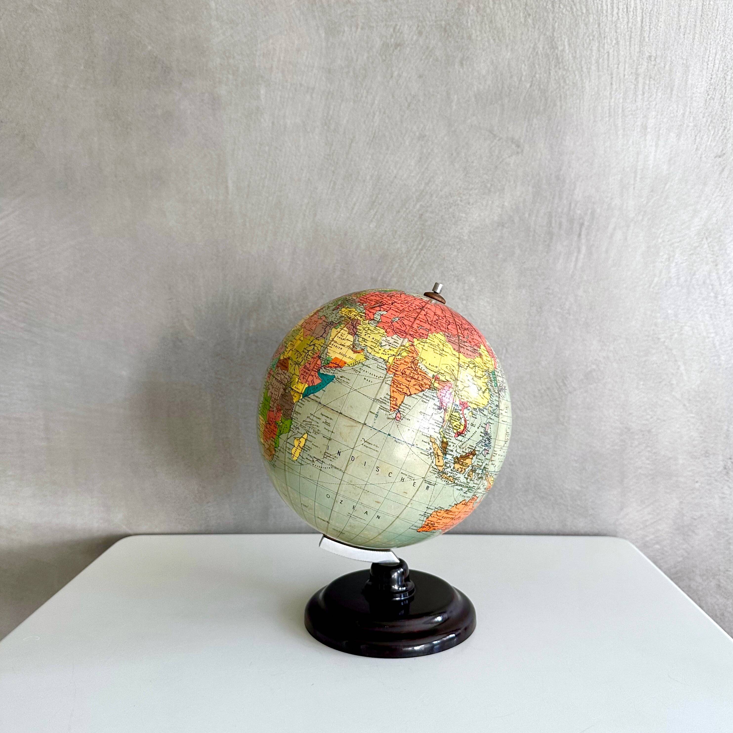 Mid-century globe by Paul Räths, political globe with bakelite base