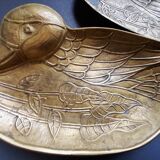 Empty of brass duck pockets