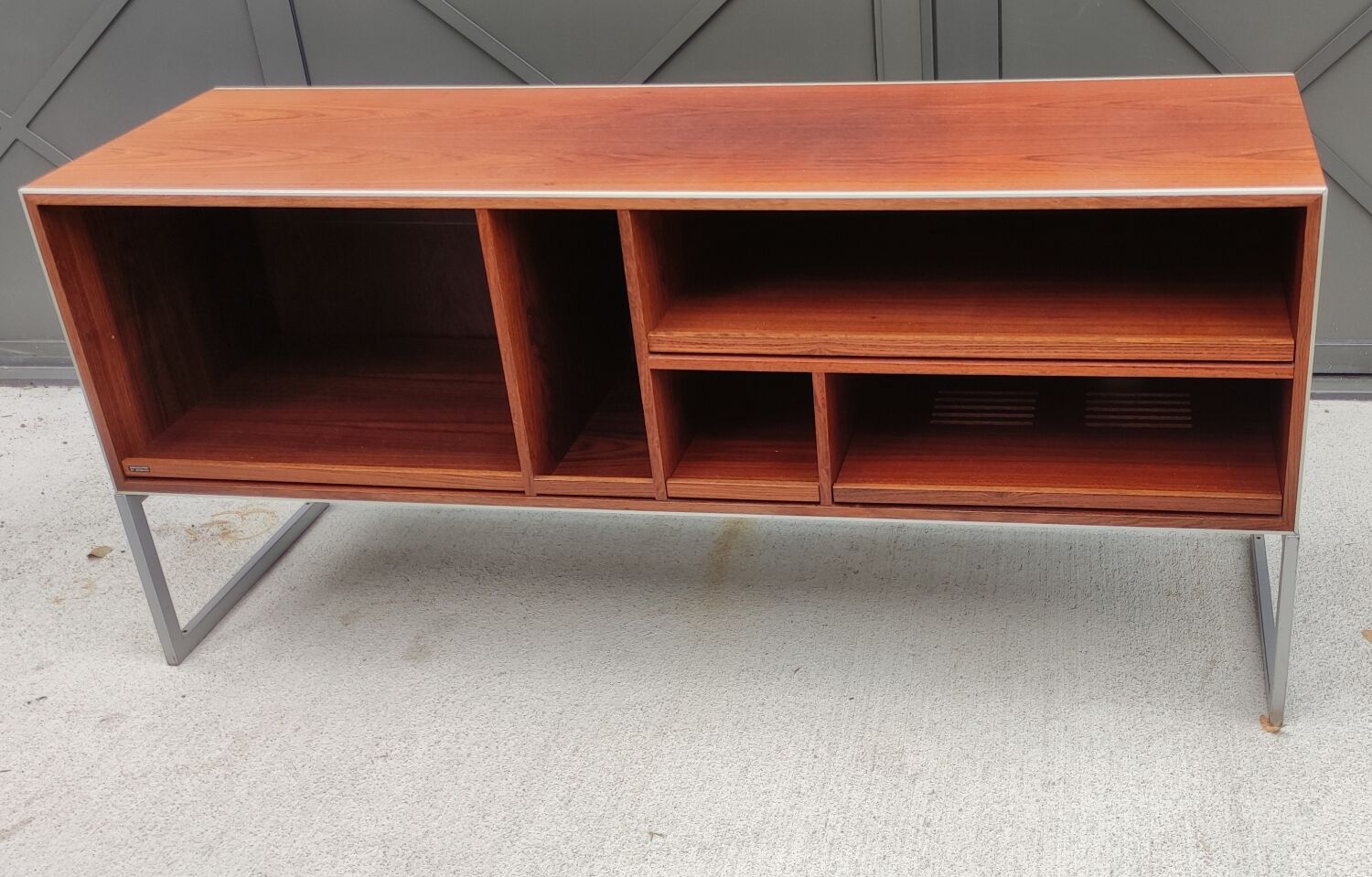 Scandinavian design hifi furniture Jacob Jensen