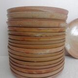 Service 18 assiettes plates en grès artisanal années 60