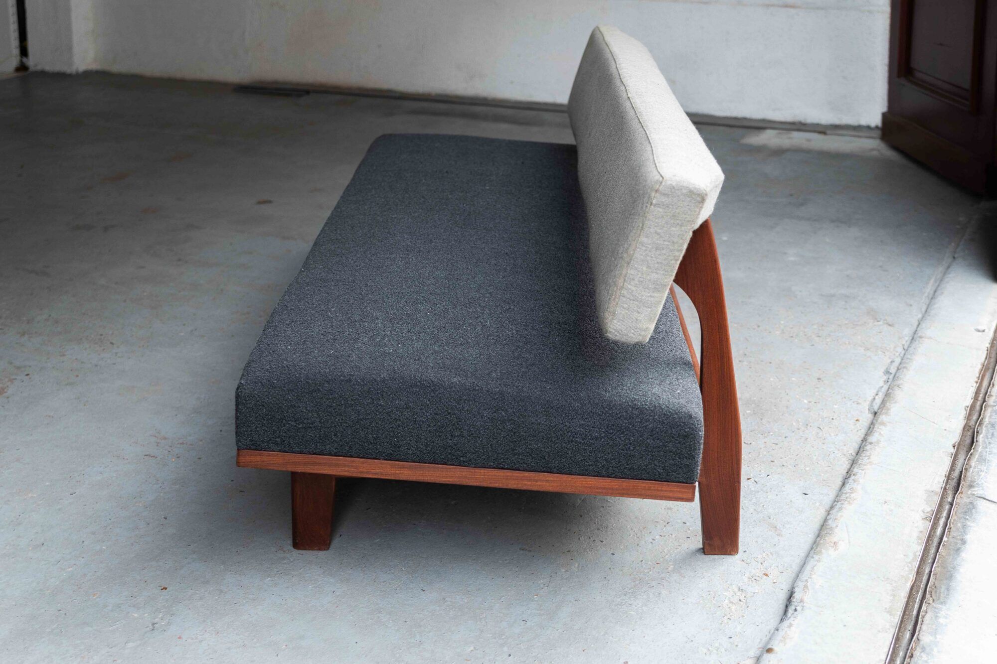 Canapé by Hans Bellmann