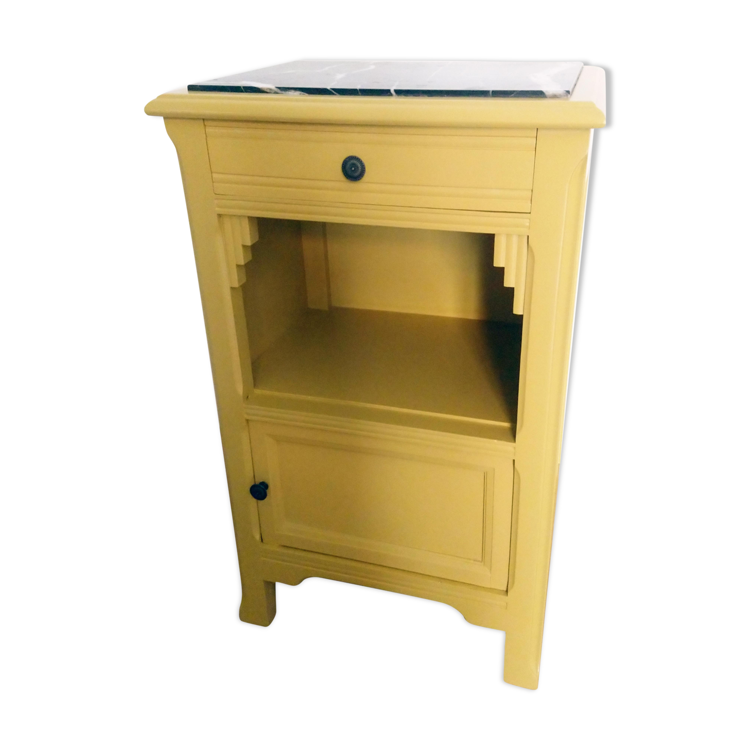 Bedside table