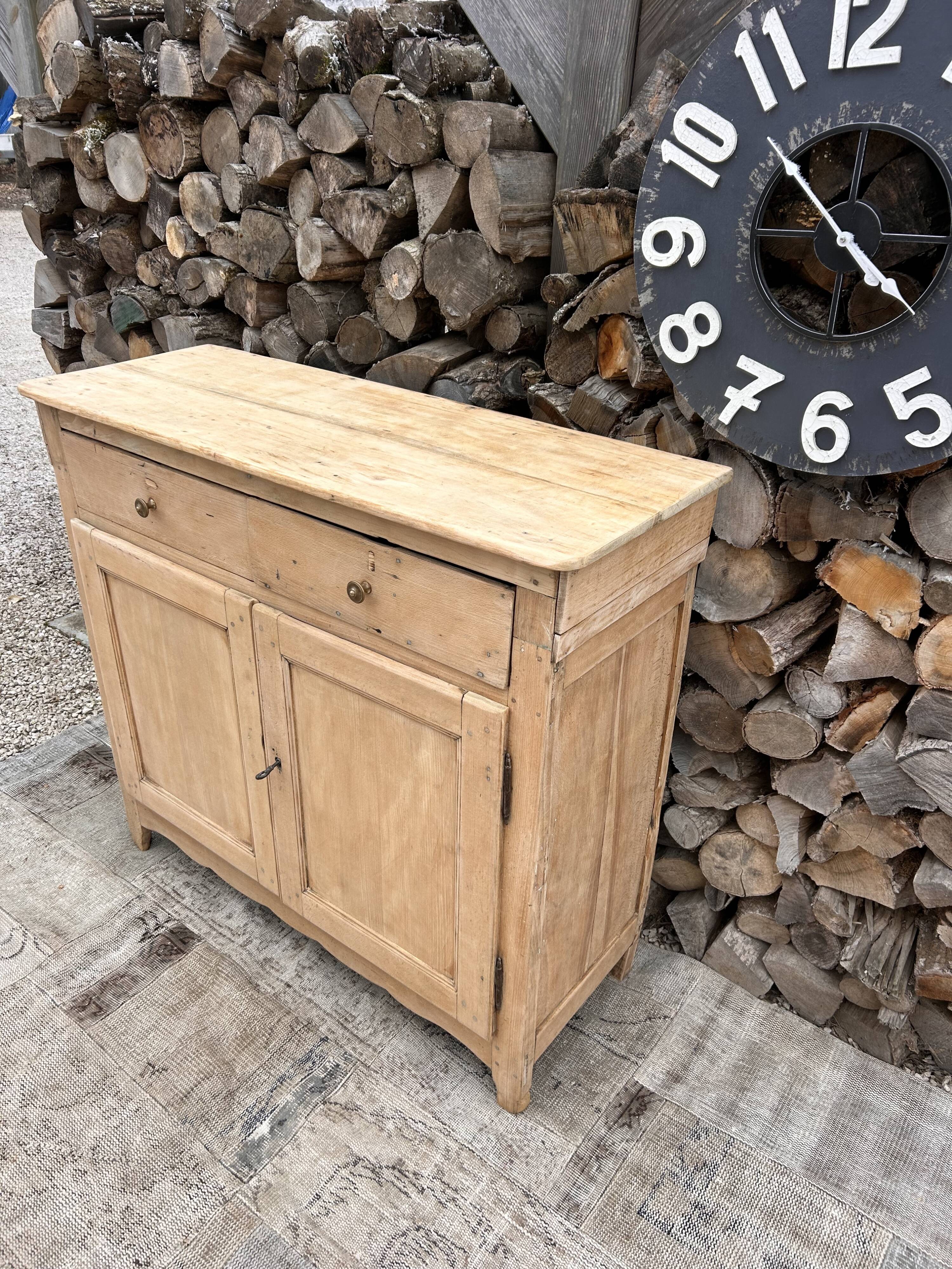 Massive renovated buffet