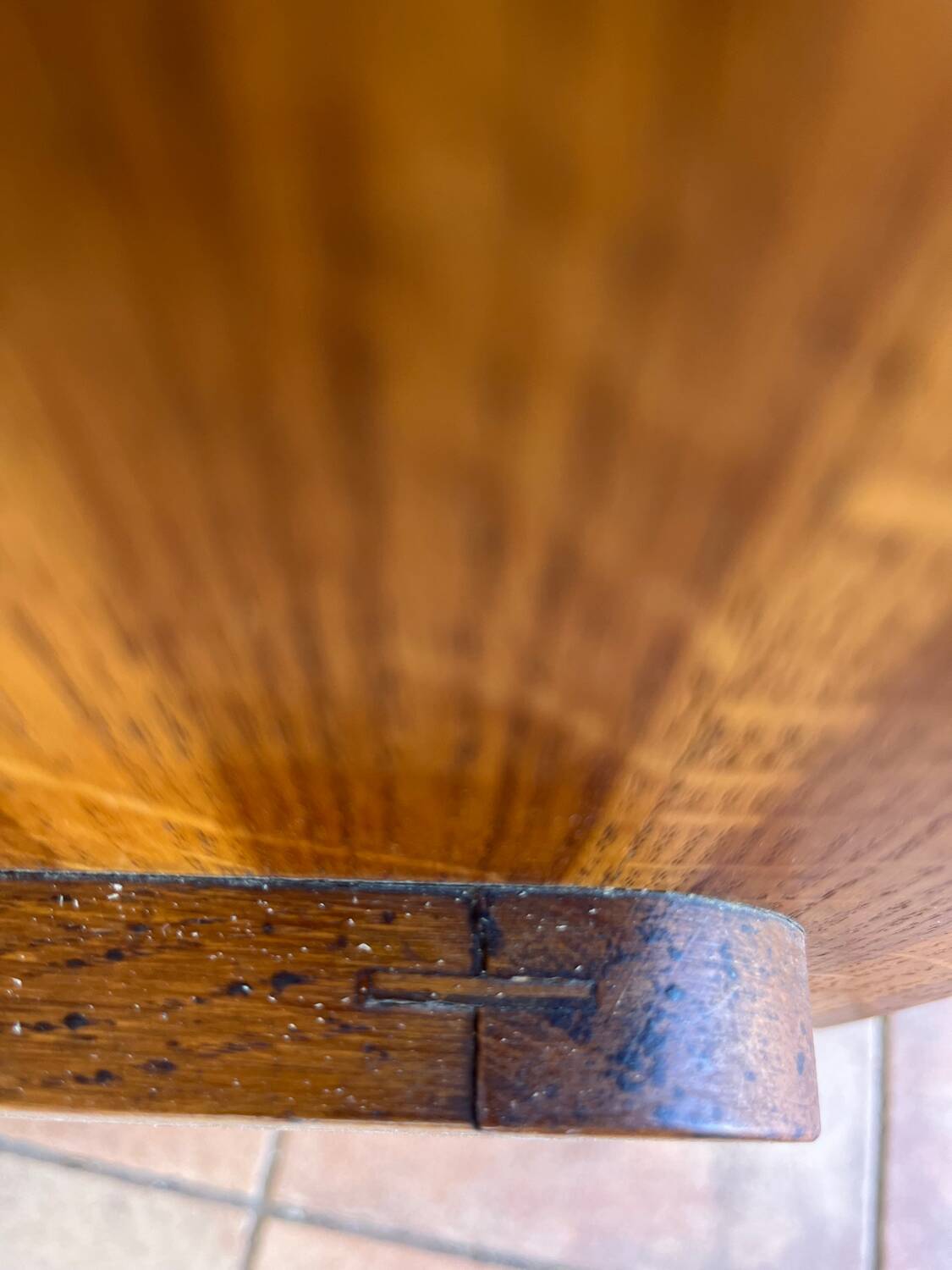 Small storage unit from the 50s