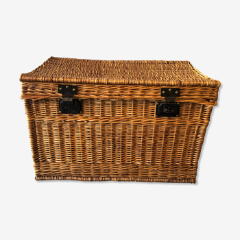 Old rattan trunk