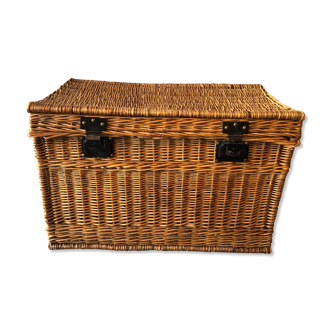 Old rattan trunk