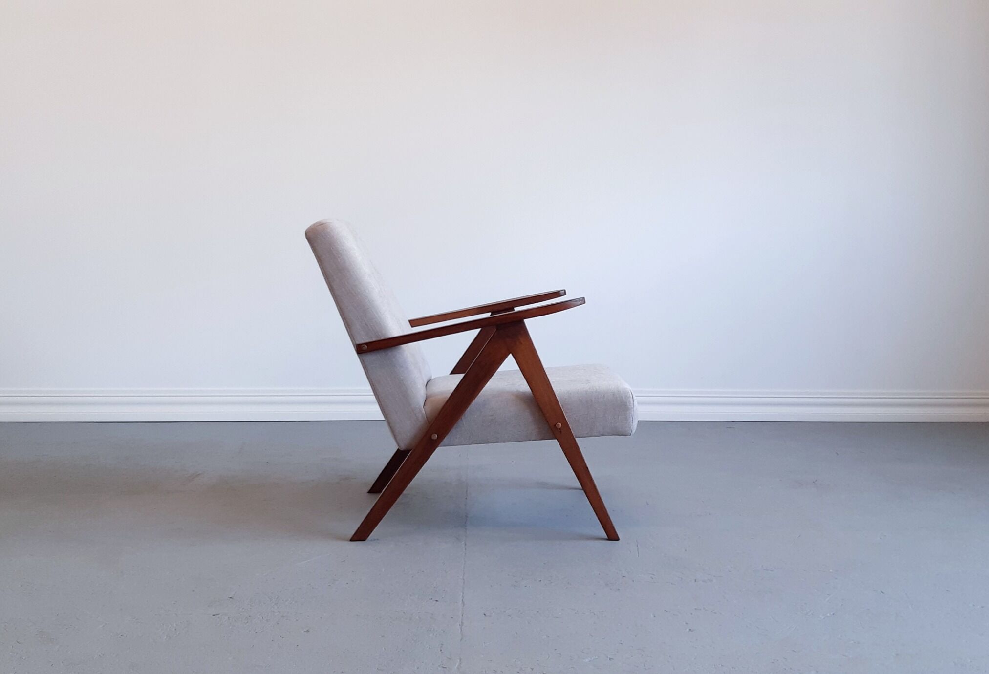 Armchair model B 310 Var, 1960