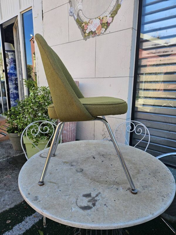 Chaise  conférence knoll design Eero Saarinen