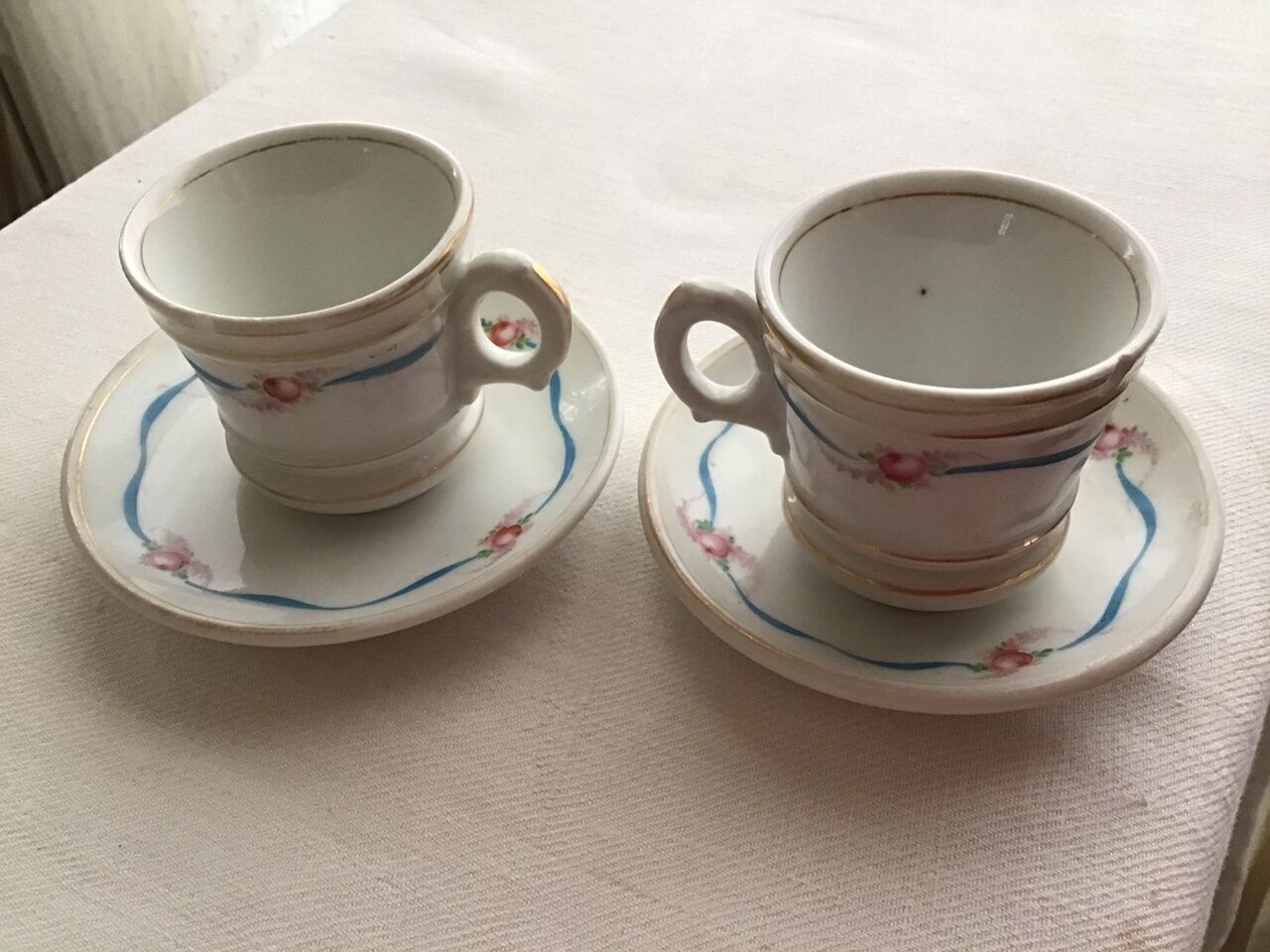 2 cups 19th white porcelain