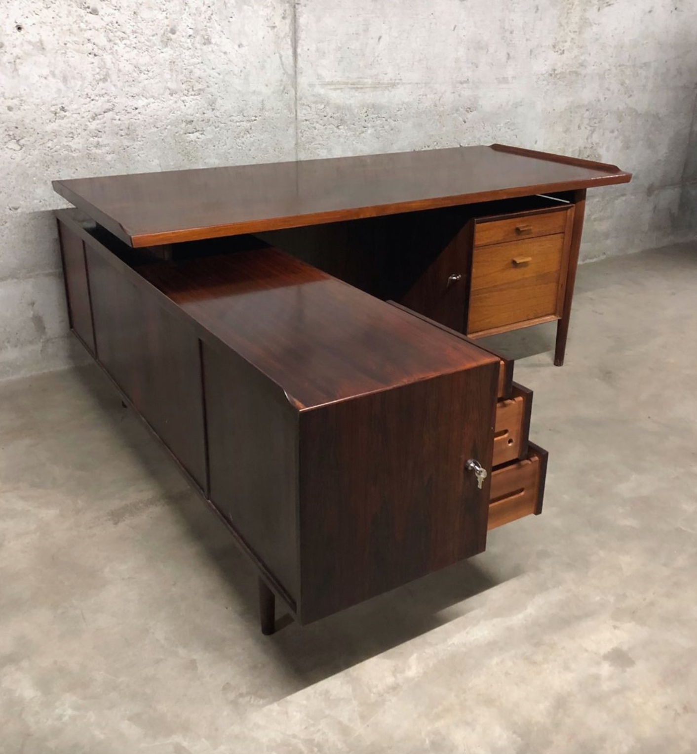 Bureau danois en palissandre par Arne Vodder pour Sibast Møbler