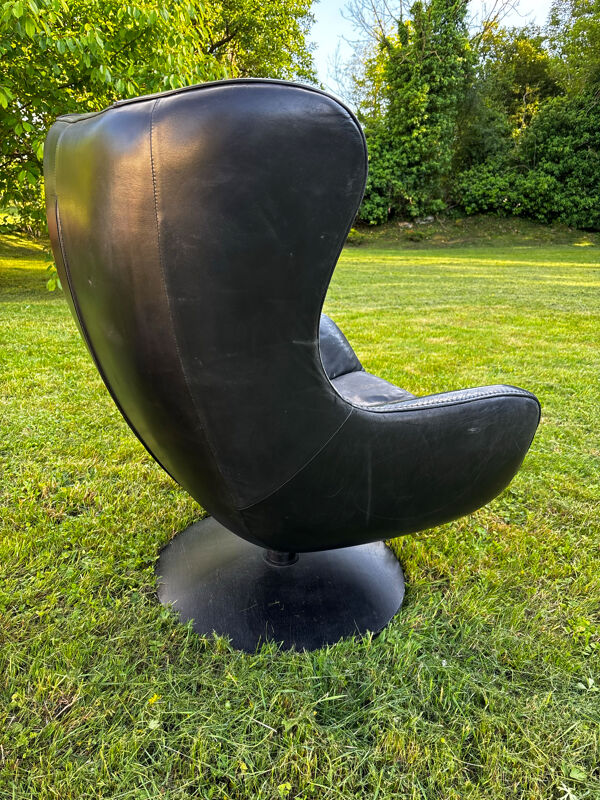 Fauteuil style egg chair et son ottoman