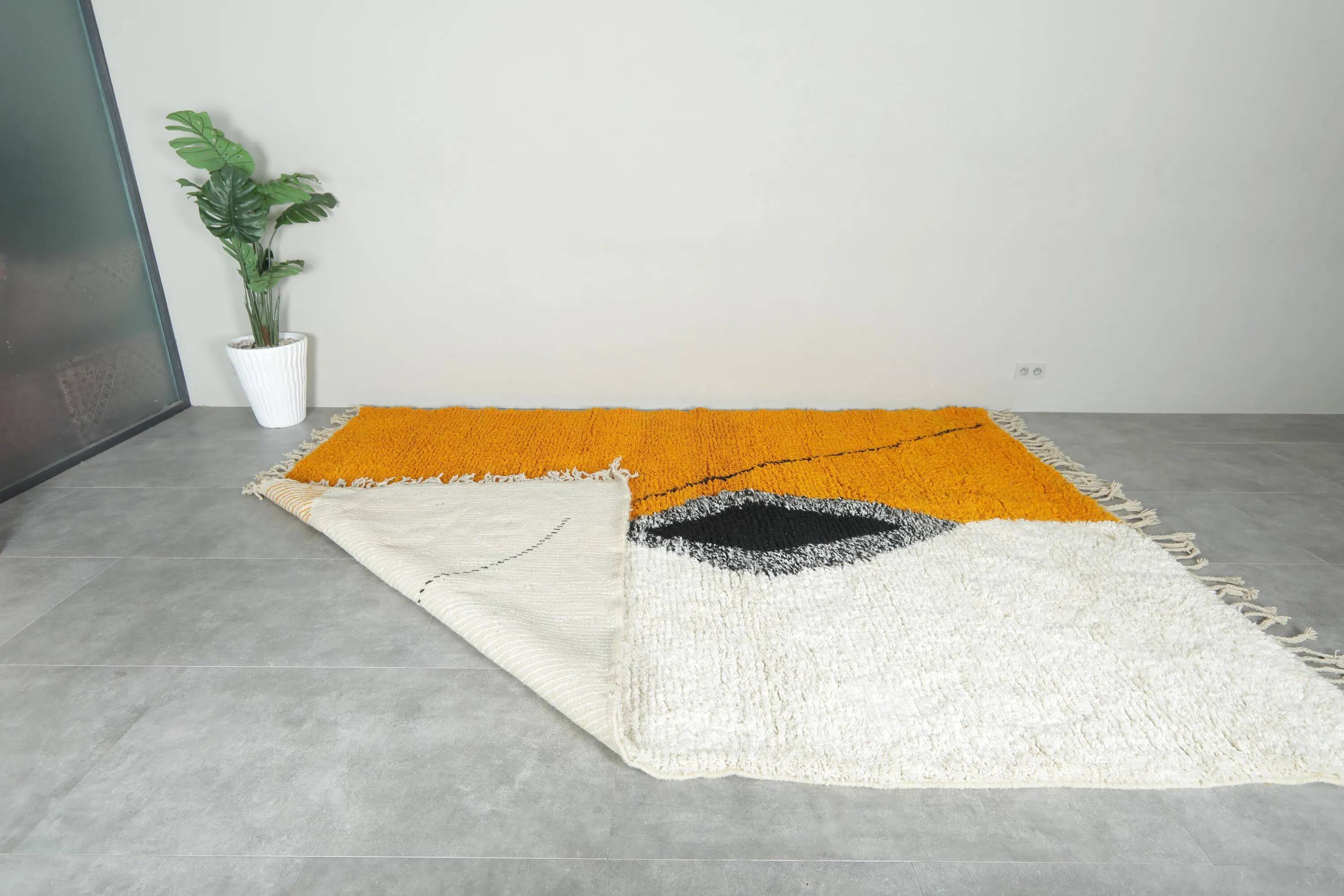 Moroccan Berber style rug 3 x 2 m