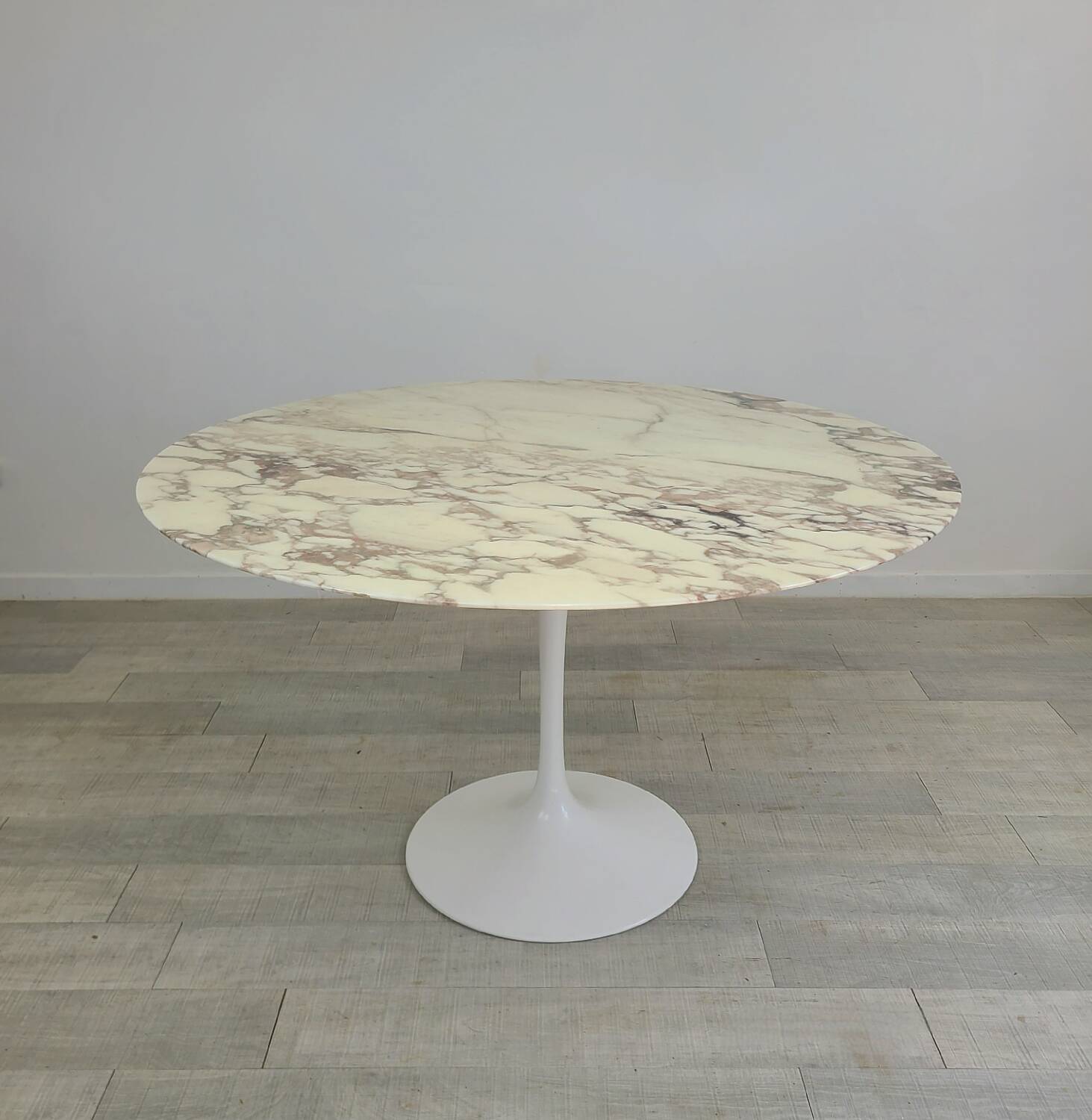Knoll Eero Saarinen Vintage 1970s Marble Tulip Dining Table