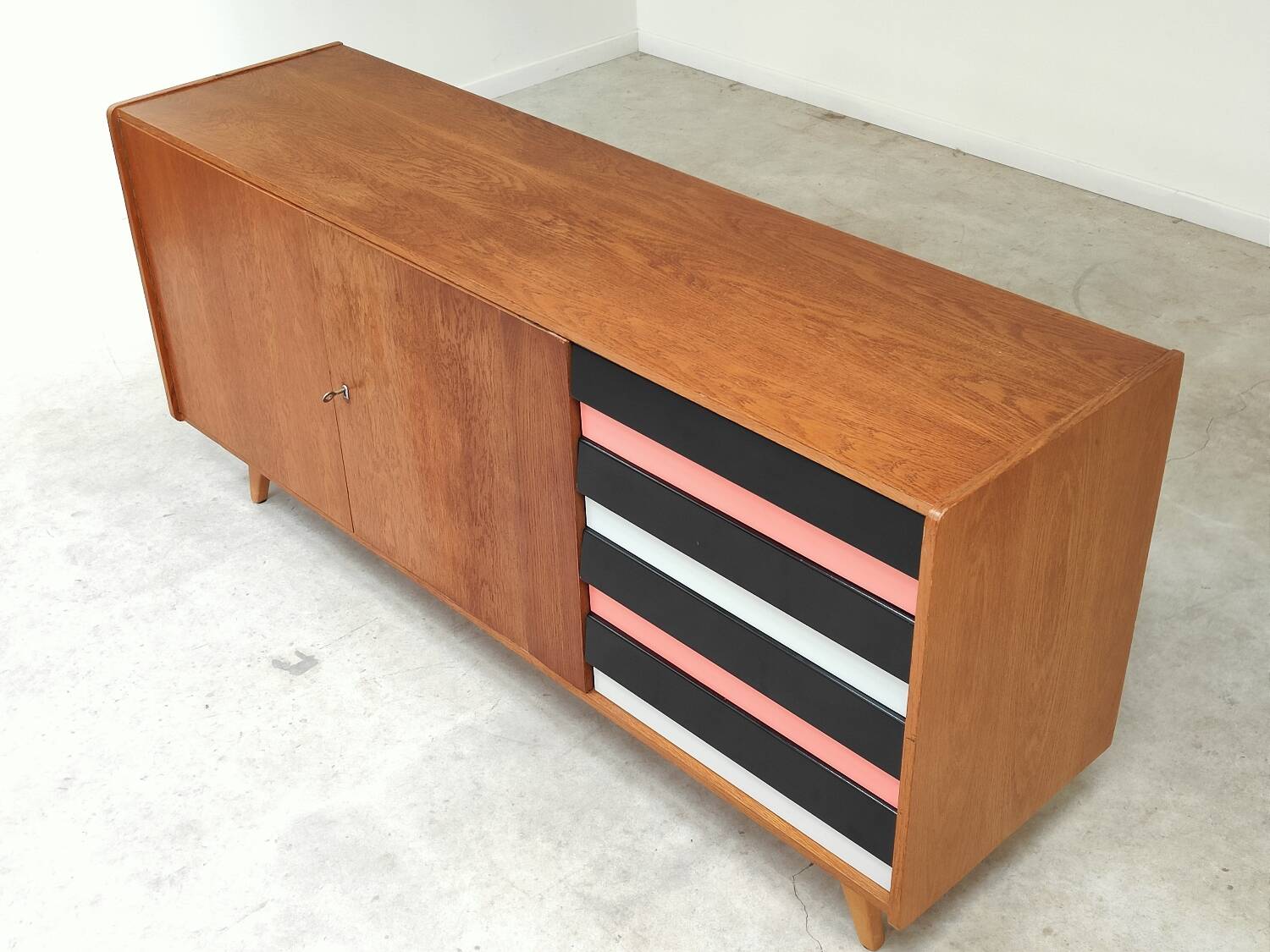 U-460 pink sideboard by Jiri Jiroutek for Interier Praha 60's