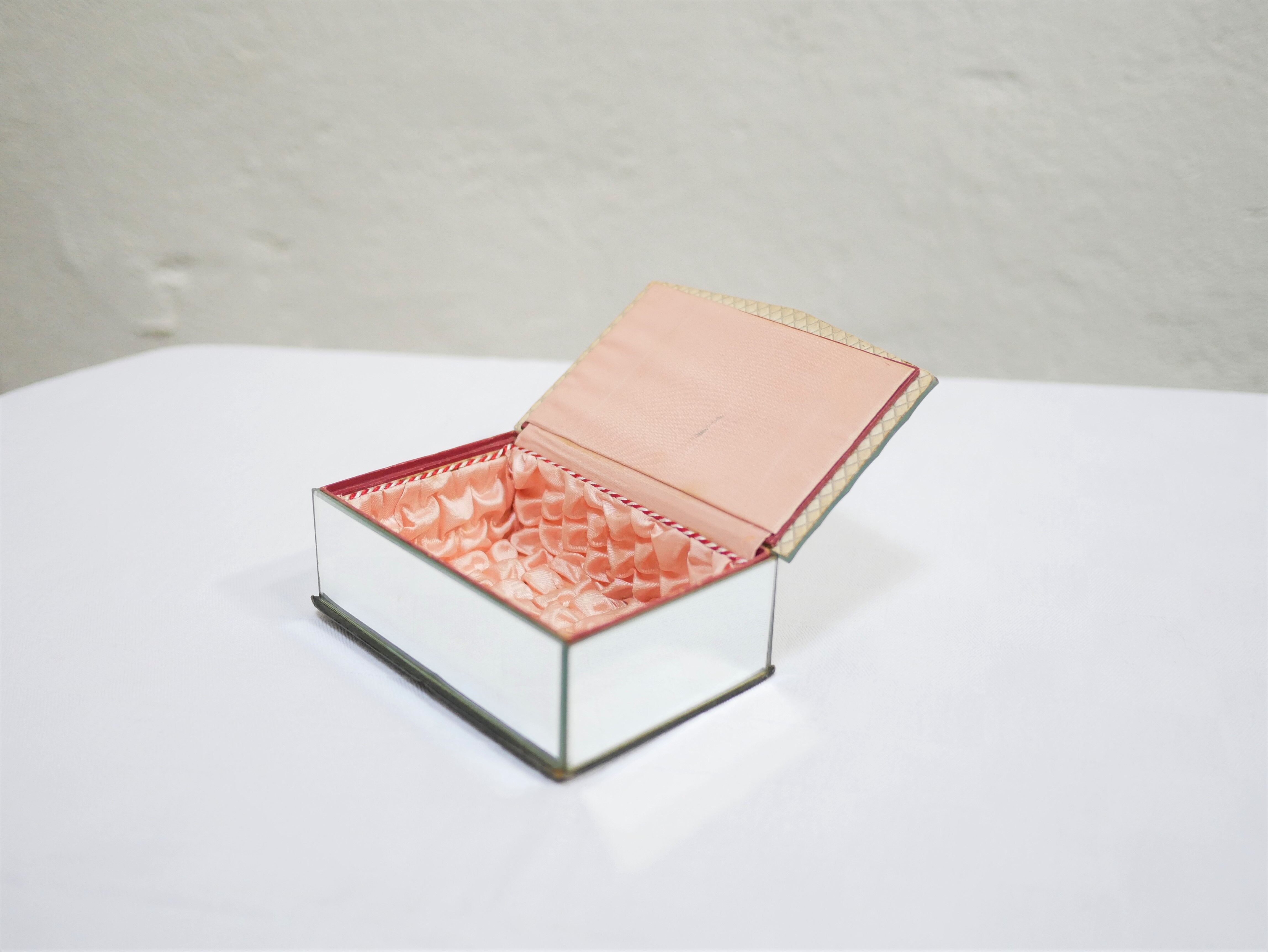 Art Deco jewelry box in beveled glass