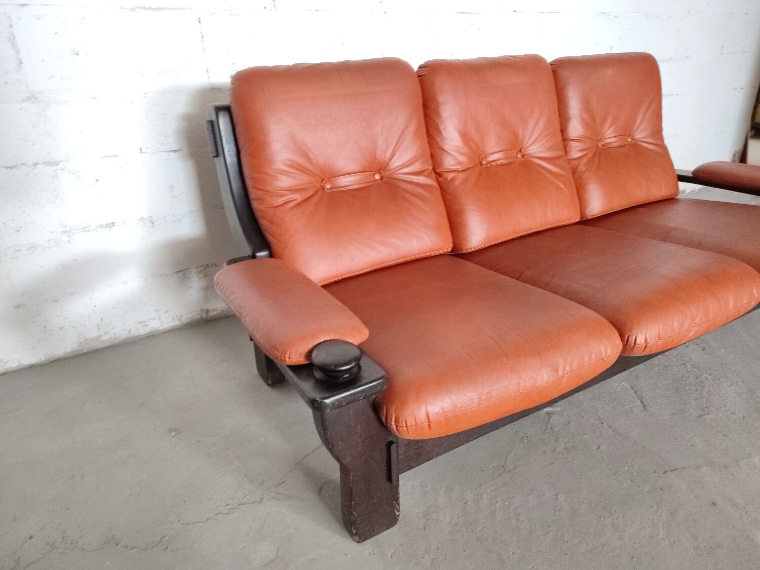 Brazilian brutalist leather sofa