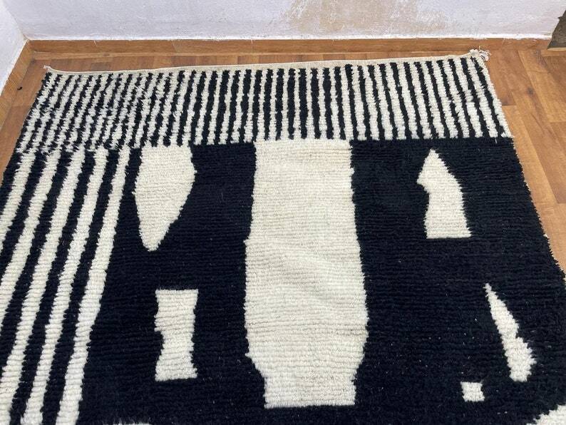 Large handmade bjaad rug 300cm x 200cm