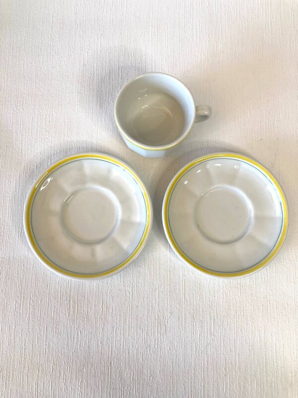 Ensemble Pichet Tasses  Bistrot Apilco ancien blanc liseré jaune et vert