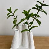 Vase pique flower with matte whitened pipe