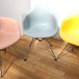 Set of 3 DAR armchairs, Charles & Ray Eames, Vitra