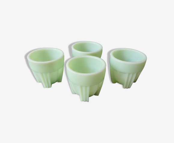 Lot de 4 coquetiers en opaline verte, années 40-50