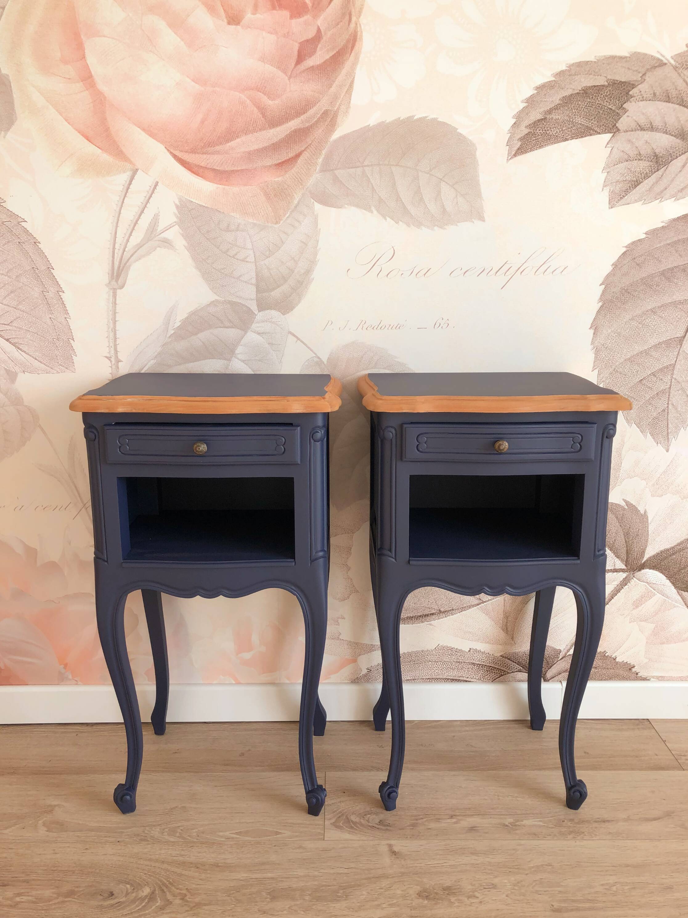 Duo de Chevets de style Louis XV, Bleu de Sèvres