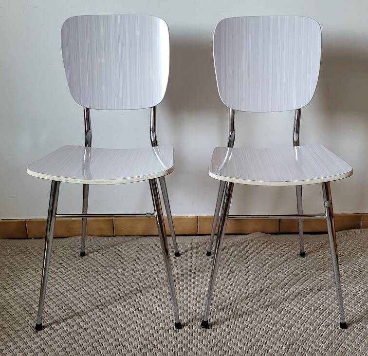 Lot de chaises formica