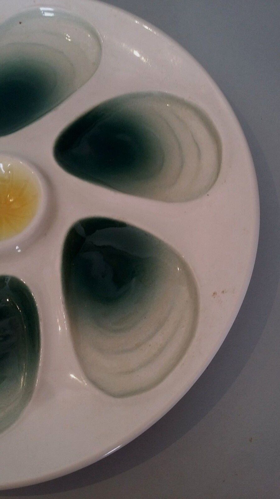 Assiette à huîtres en faïence Salins