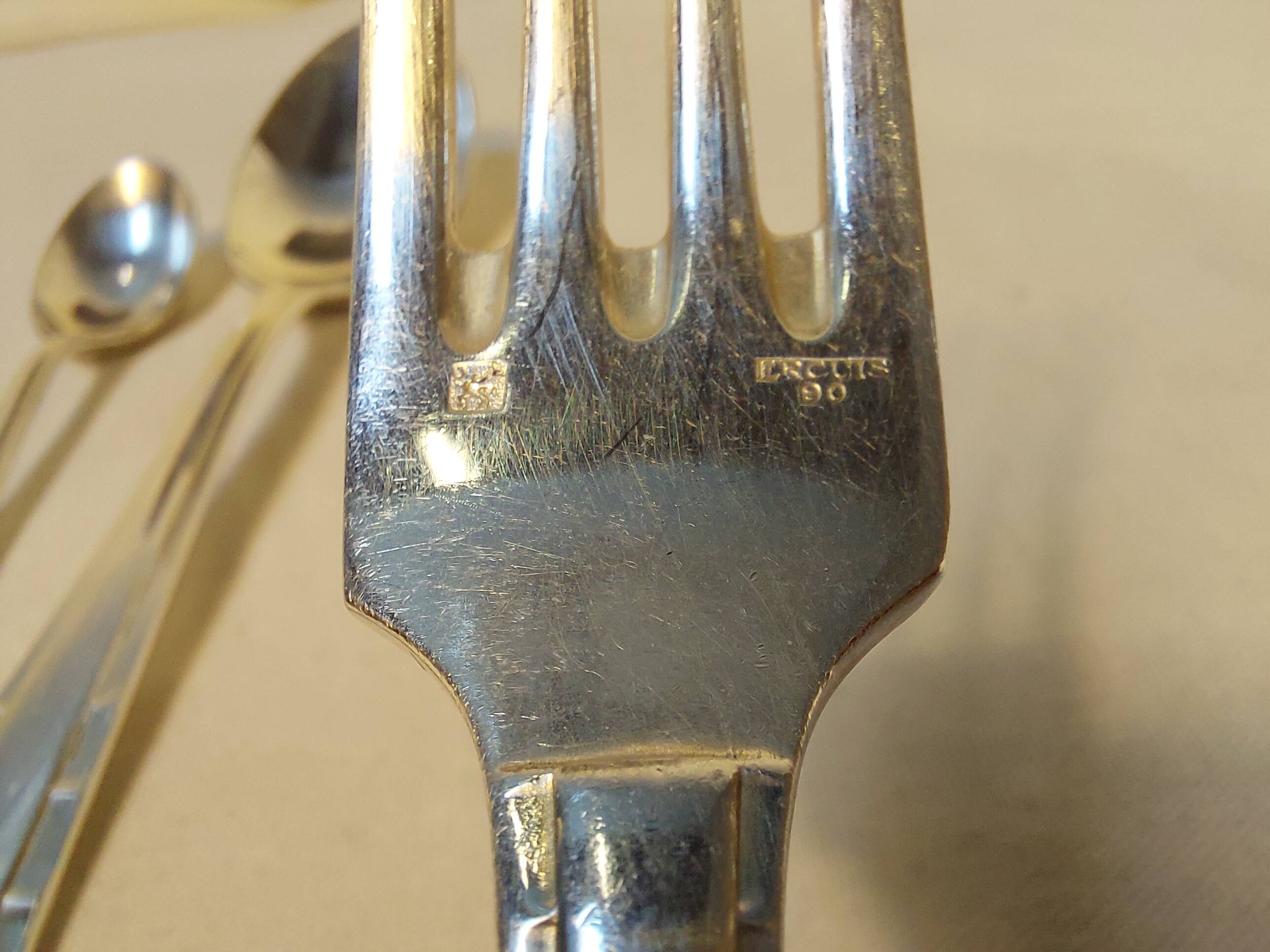 Silver metal cutlery series 18 pieces ERCUIS Art Deco motifs