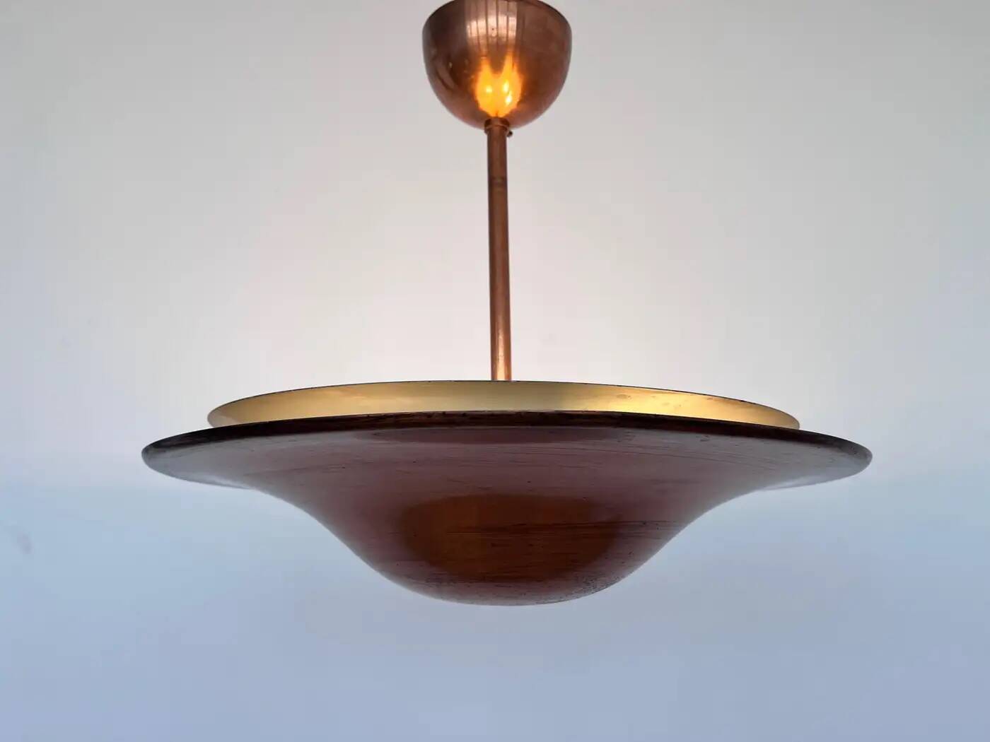 Suspension en laiton de style Bauhaus à éclairage indirect, années 1930 - Tchécoslovaquie
