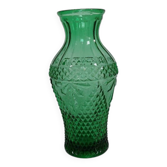 Molded glass vase