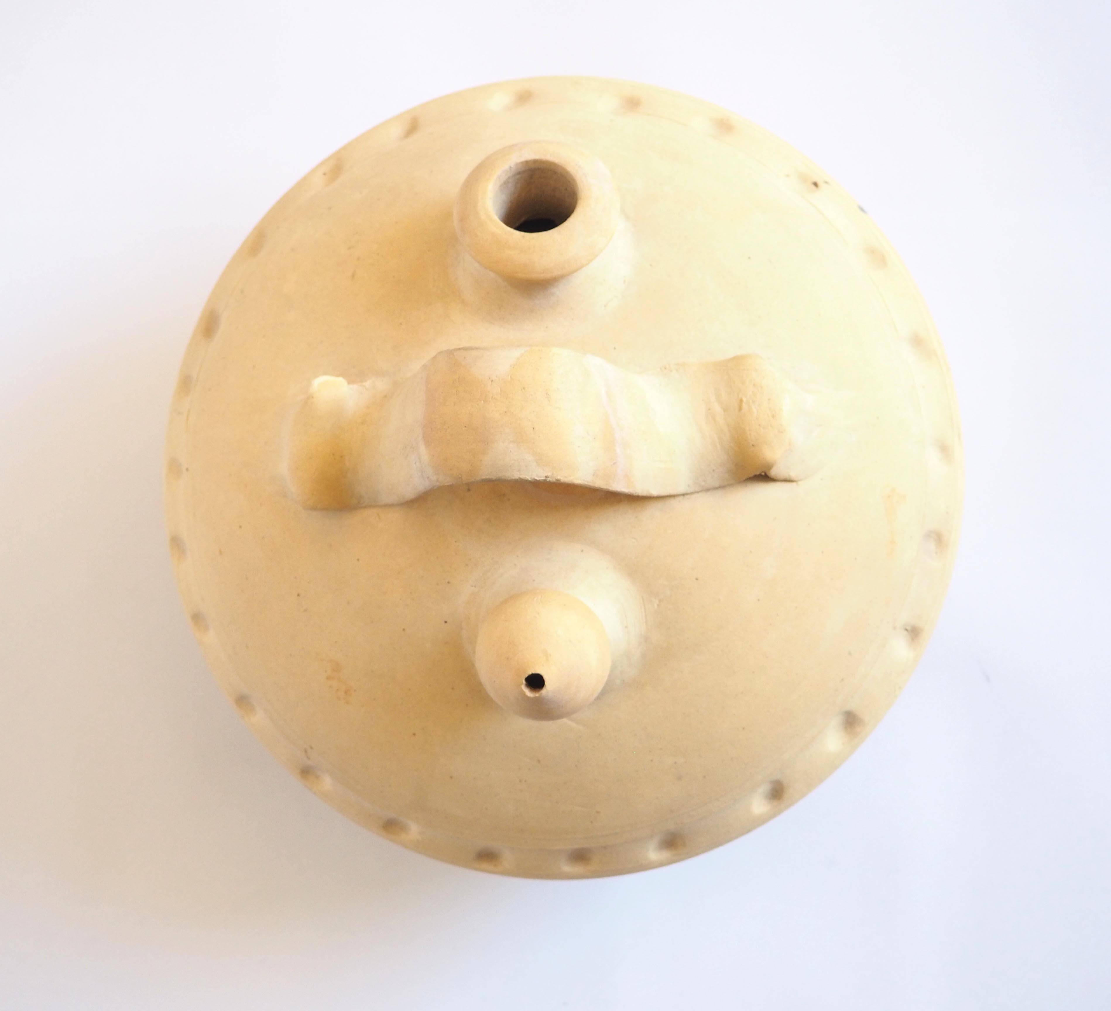 Gargoulette white sandstone