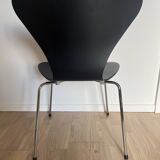 Office chair / Series 7 (3107) / Arne Jacobsen / Fritz Hansen