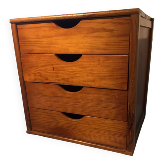 Storage locker
