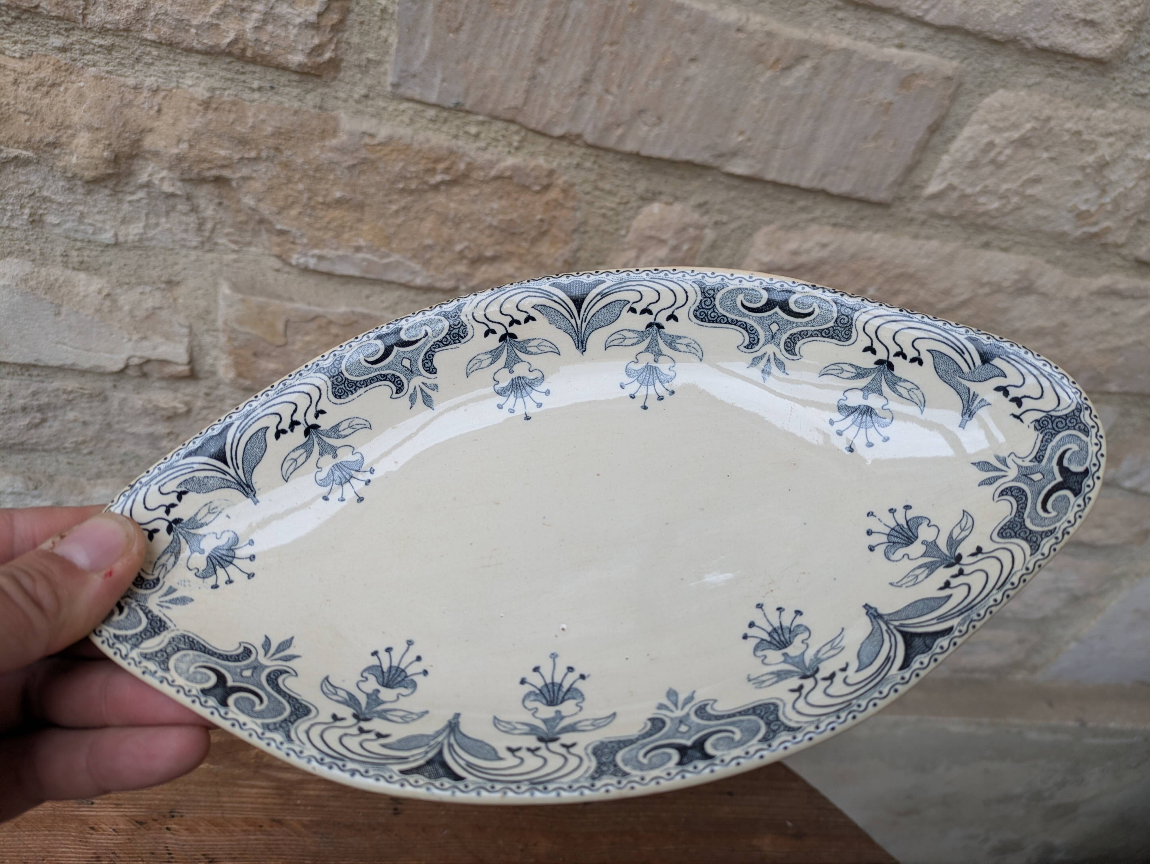 Ceramic dish with arabesque and flower decorations E. Bourgeois Terre de Fer