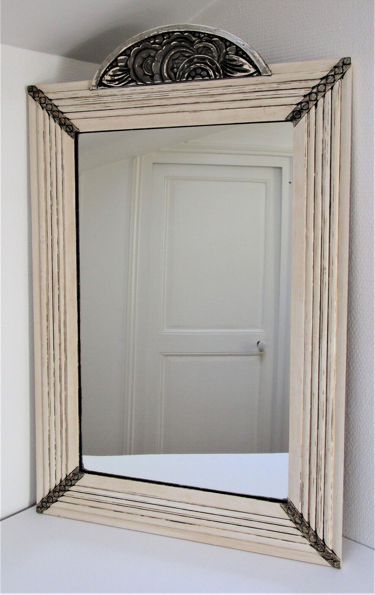 Mirror Art Deco patinated wood and stucco floral patterned Broquart Bordeaux 99 cm x 63 cm