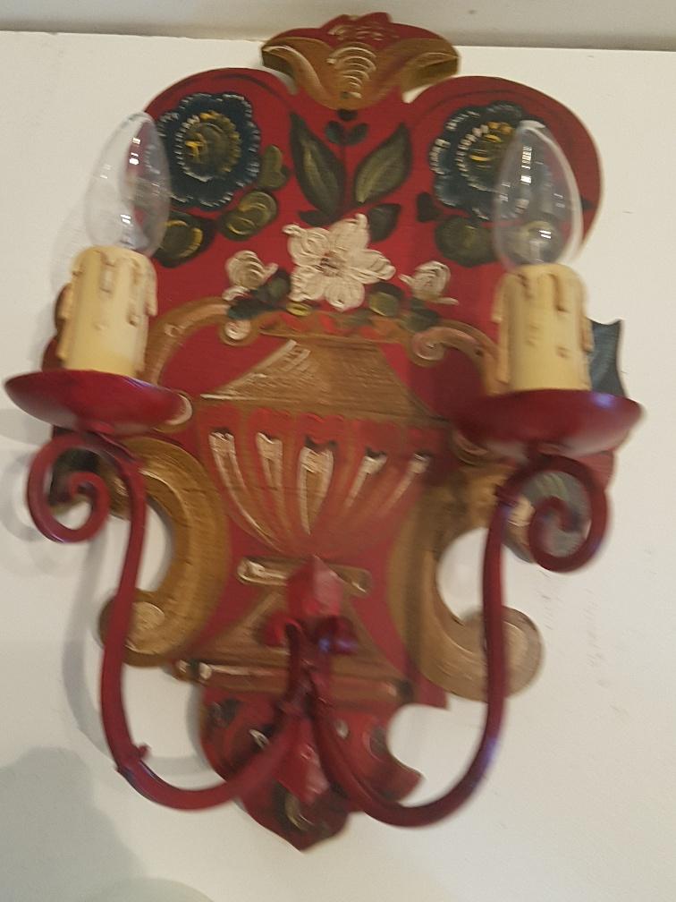 Paire d'appliques montagne vintage bois peint