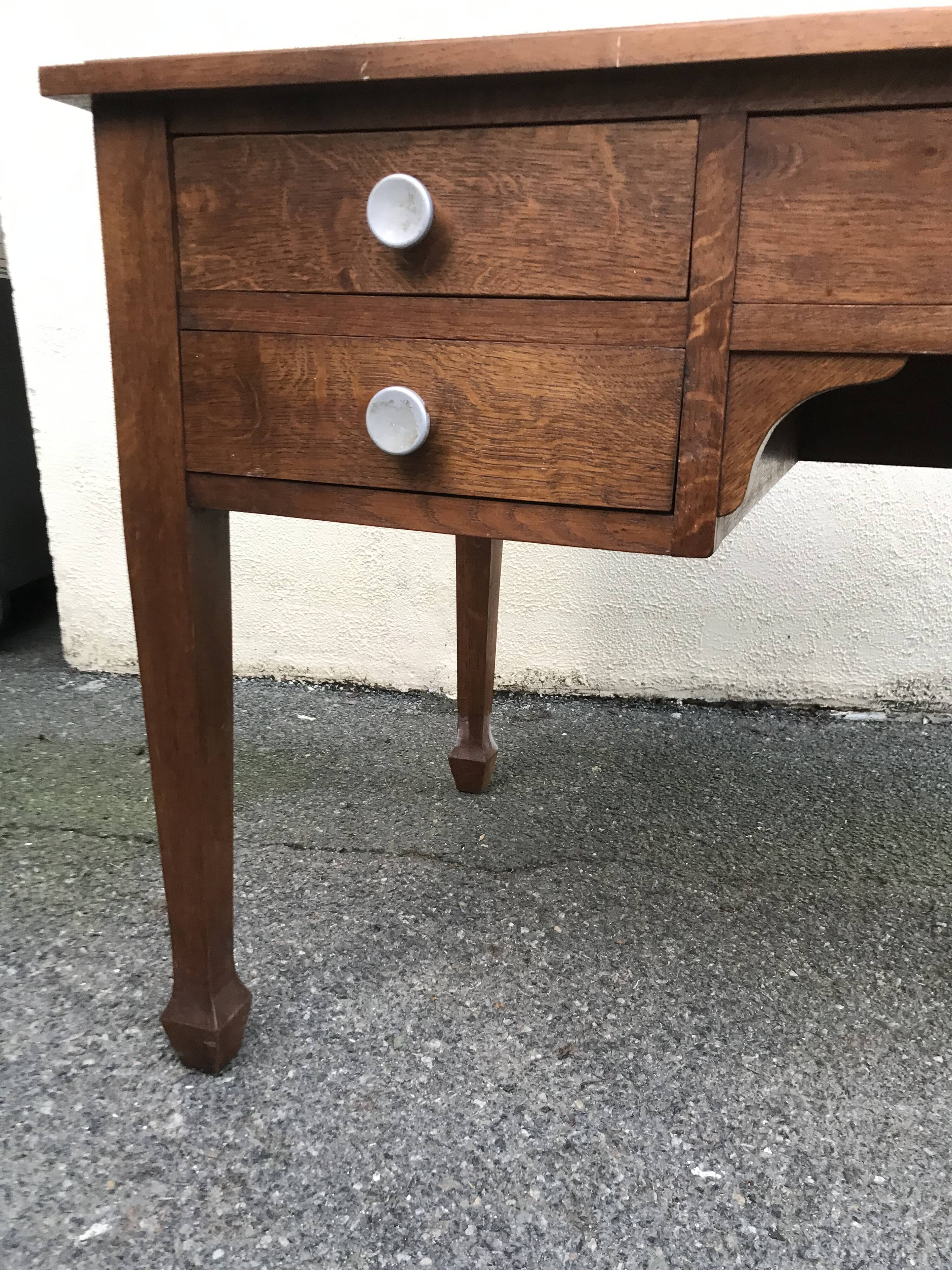 Arts and Crafts Office