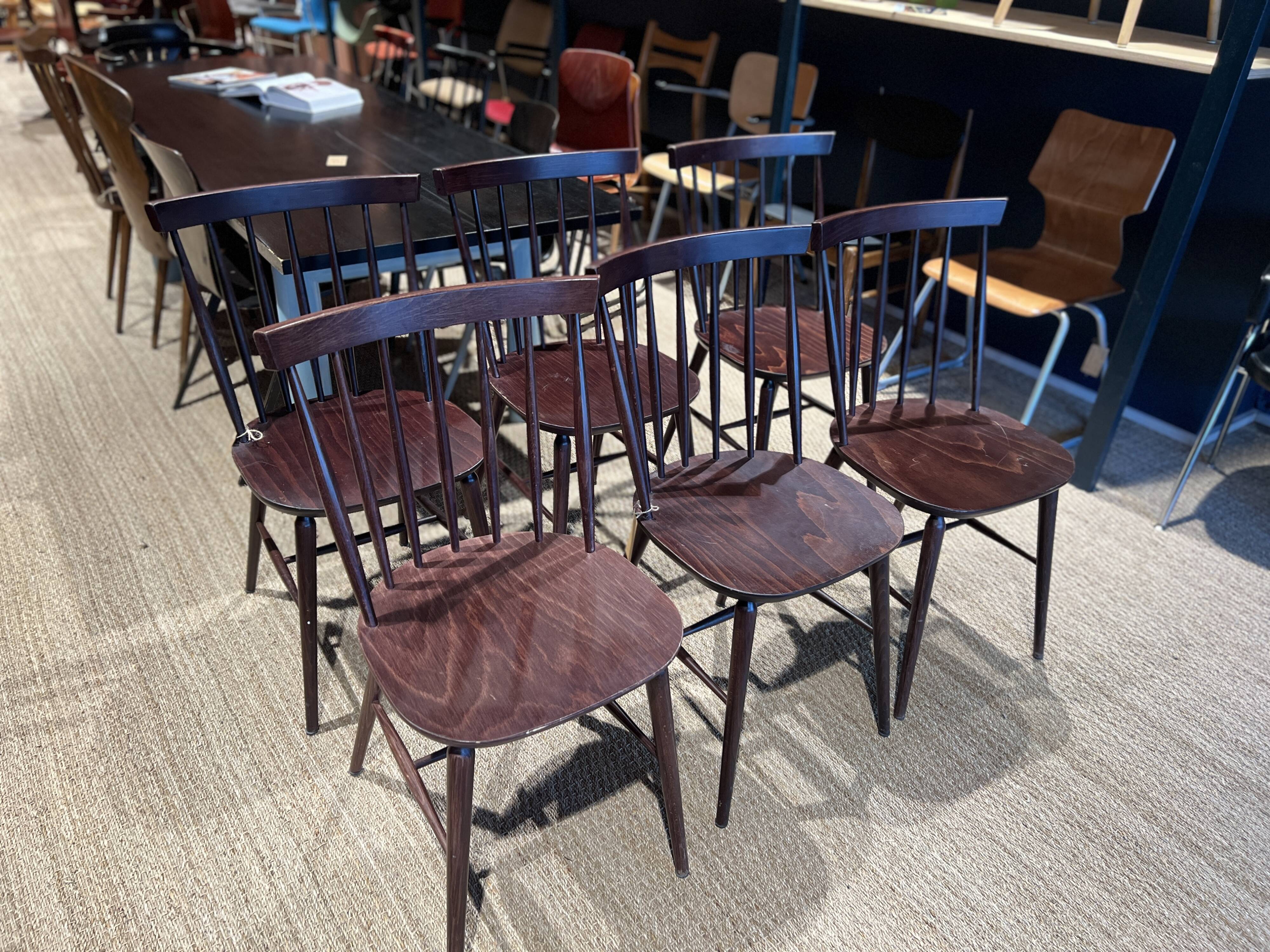 Set of 6 chairs in dark wood