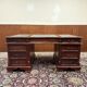 Bureau Chesterfield classique anglais